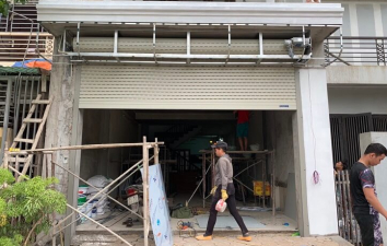 Làm thế nào để đóng mở cửa cuốn khi mất điện